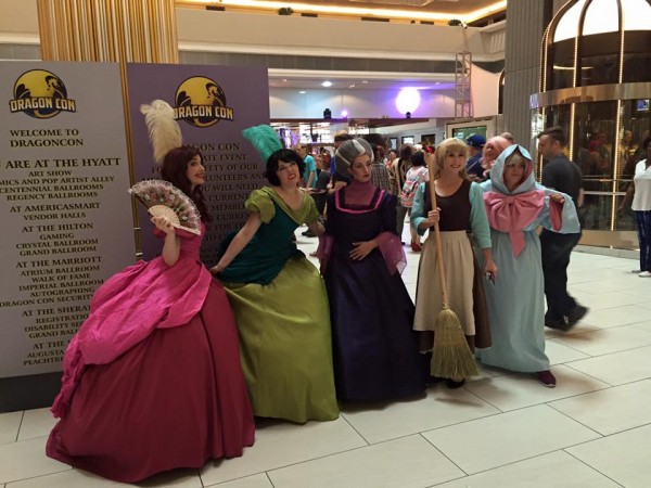 dragon-con-princesses dragon-con-princesses